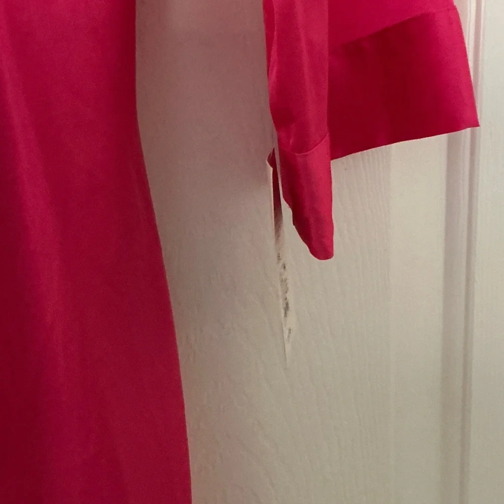 Women's Pink Robe - Picture 3 of 4